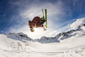 爱游戏全站-奥尔韦拉3米跳板冲刺阶段技术细腻，3米跳板澳大利亚选手